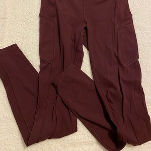 LULULEMON SIZE 4 FAST AND FREE HIGH RISE